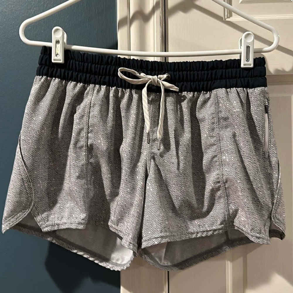 Vuori lined shorts